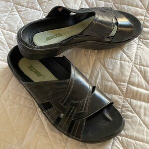 Earth Black Leather Slide Sandals with Green Insole
